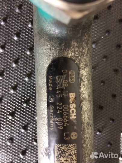 Рампа топливная дизельная б/у 0445224009