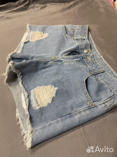Джинсовые шорты