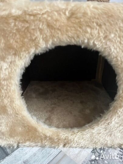 Домик для кошки с когтеточкой