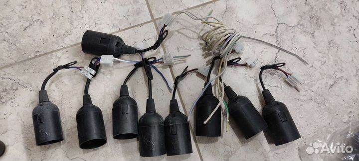 Патрон е27 на подвесе с клеммой