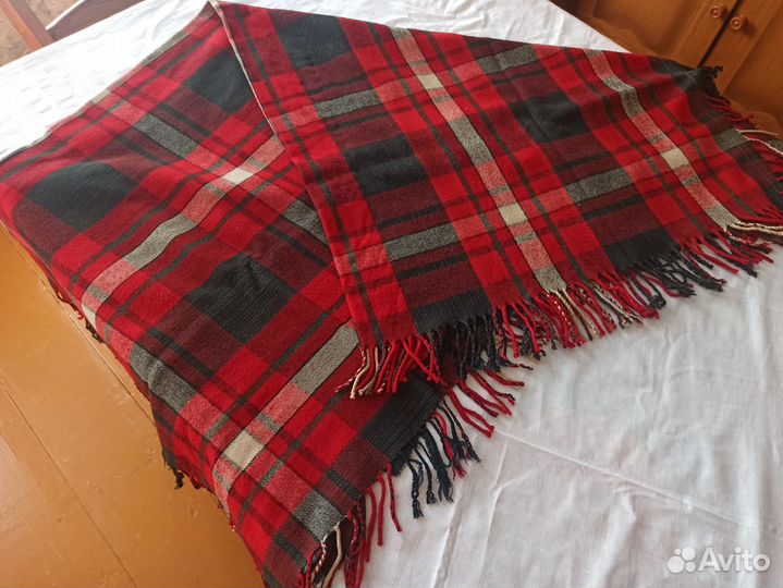 Женский старинный народный костюм (элементы)