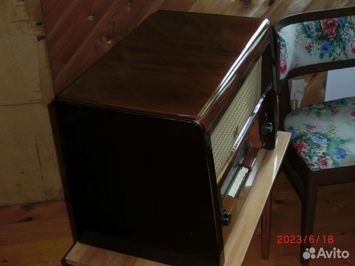 Ретро радио philips Eindhoven HX553A (1955)