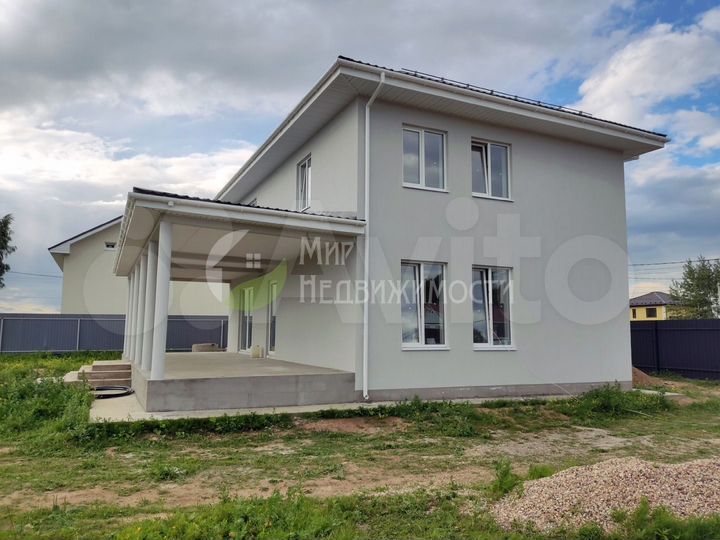 Дом 177,7 м² на участке 11 сот.