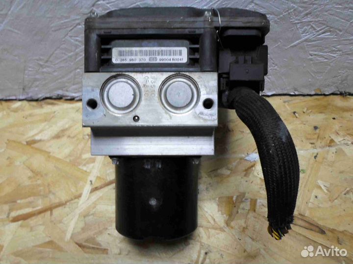 Блок управления тормозами/насос ABS BMW 7-Series