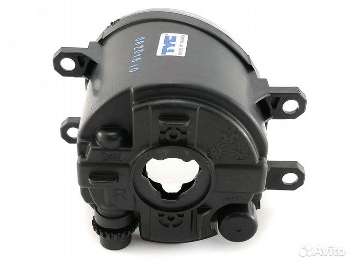 Противотуманная фара правая для Toyota Belta 2005-2012 69894