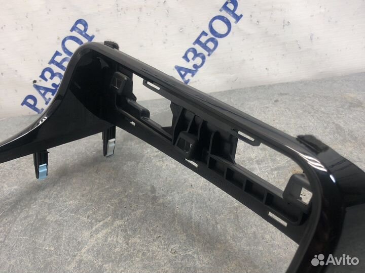 Вставка консоли Stinger GT