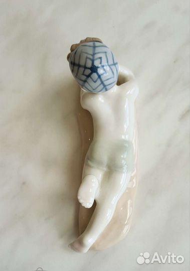 Статуэтка Мальчик на пляже, лфз