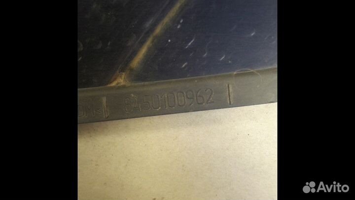 Заглушка бампера передняя правая LADA Largus