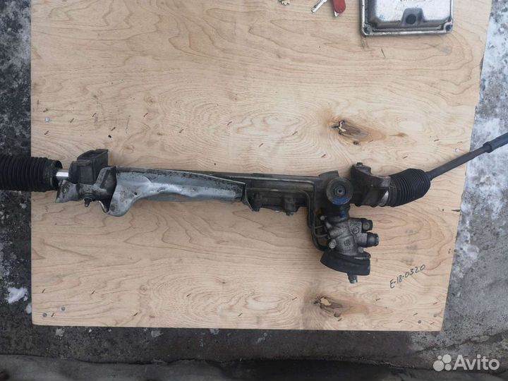 Рулевая рейка на volkswagen golf 4