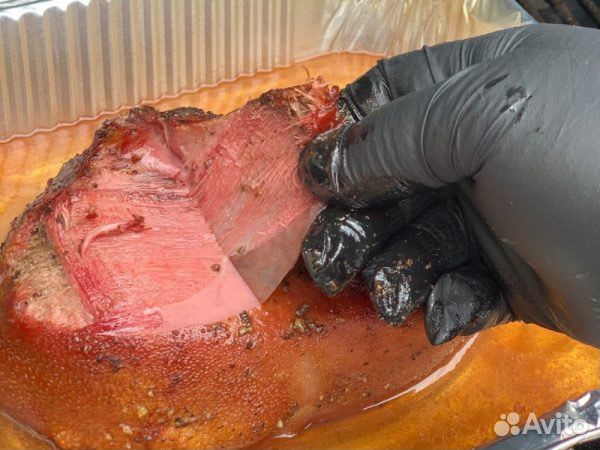 Копченый говяжий язык под «снегом» из хрена