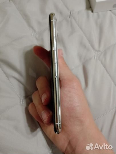 iPhone X, 64 ГБ