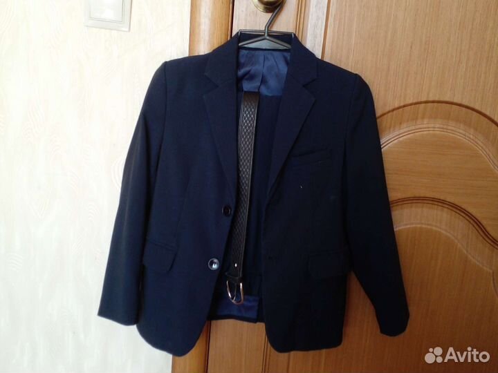 Школьный костюм