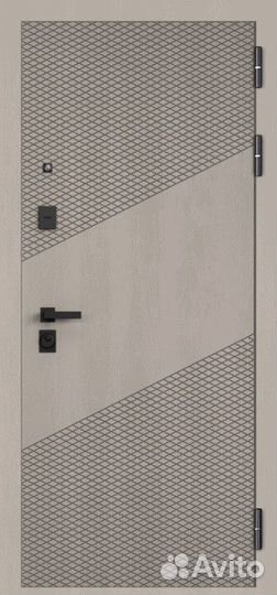 Дверь входная в квартиру