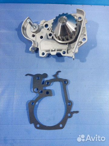 Помпа водяной насос Renault logan