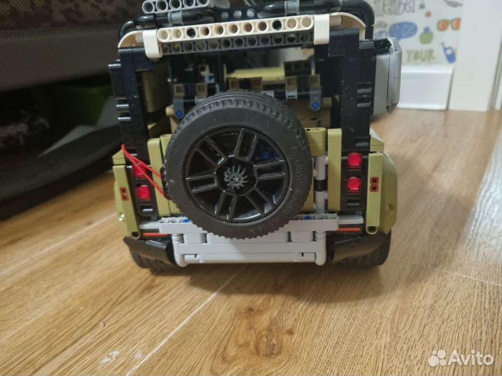 Lego техник Лэнд rover дефендер