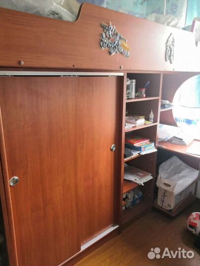 Трехъярусная кровать