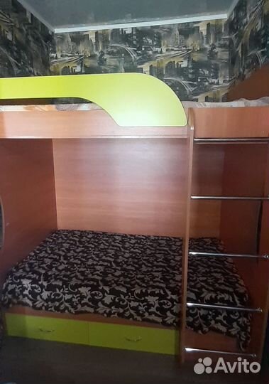 Двухъярусная кровать для детей