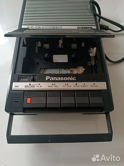Кассетный магнитофон Panasonic rq 2104