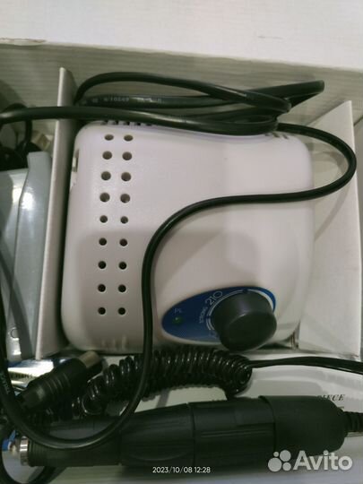 Машинка для аппаратного маникюра и педикюра