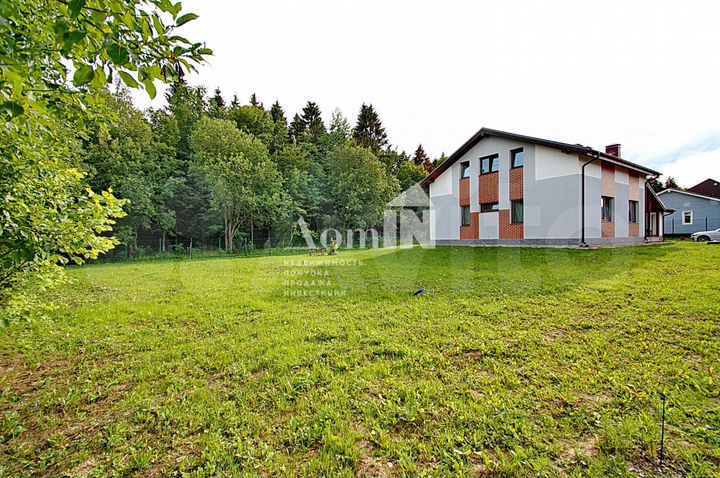 Дом 264 м² на участке 20 сот.