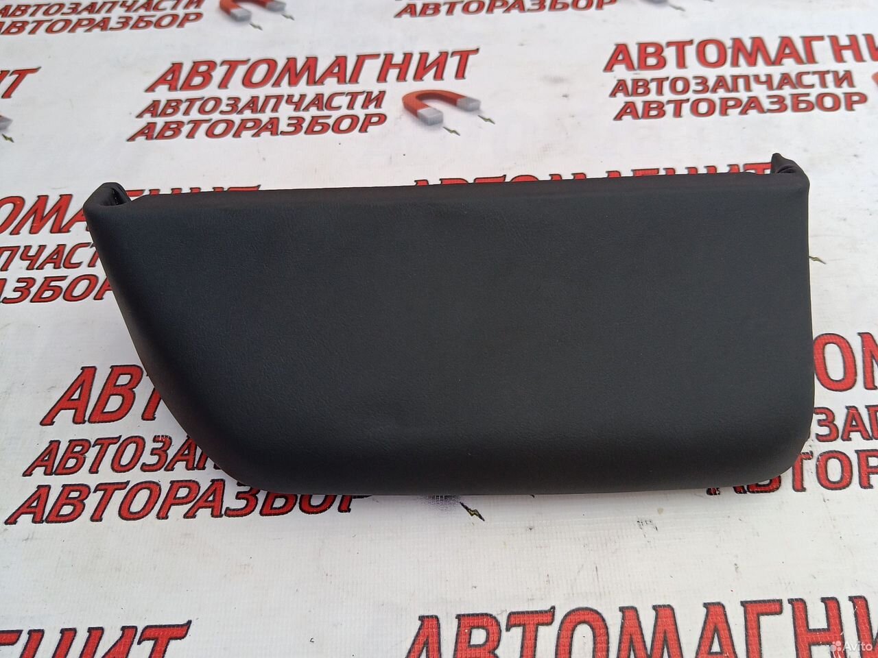 Накладка торпедо парприза Lixiang L9