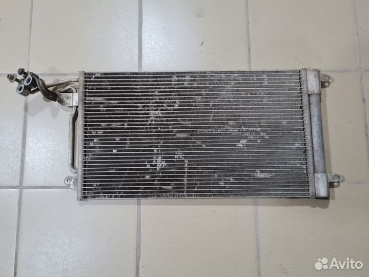 Радиатор кондиционера Volkswagen Polo 5