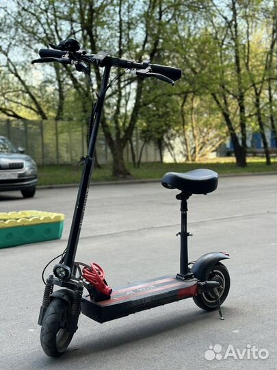 Электросамокат kugoo m4