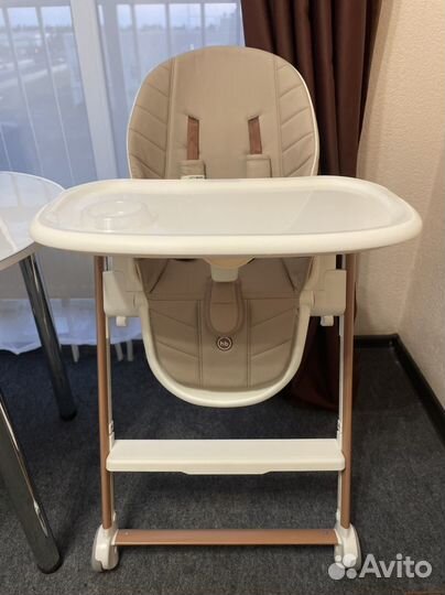 Стульчик для кормления happy baby berny v2