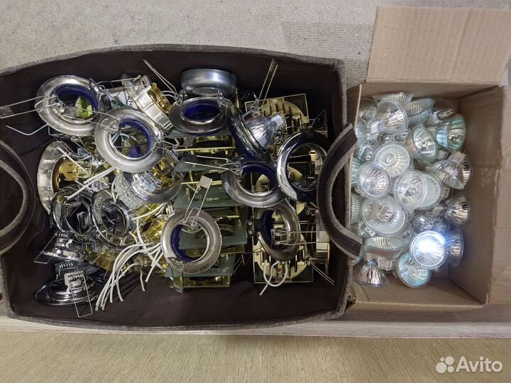 Потолочные светильники б/у