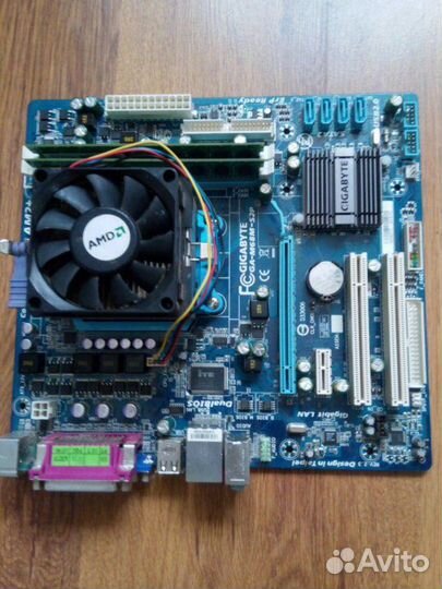 Материнская плата с процессором