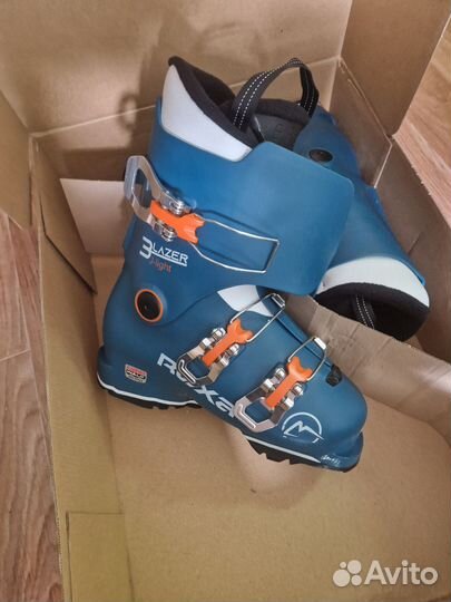 Горнолыжные ботинки