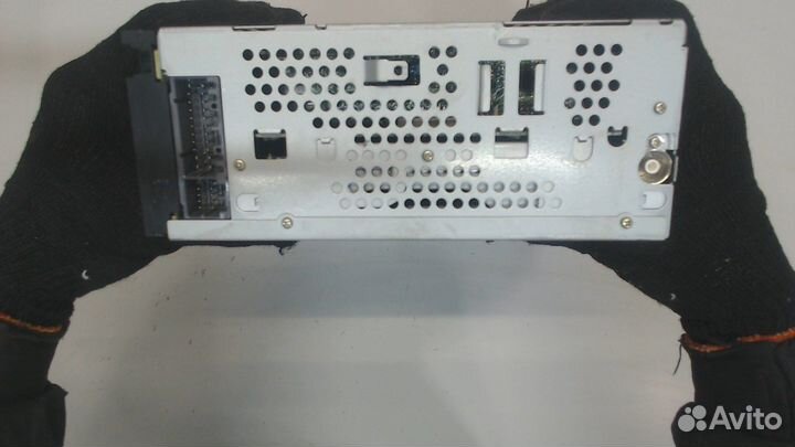 Магнитола Chrysler Voyager, 2002