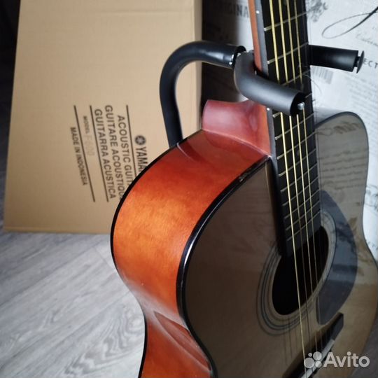 Гитара Yamaha F600