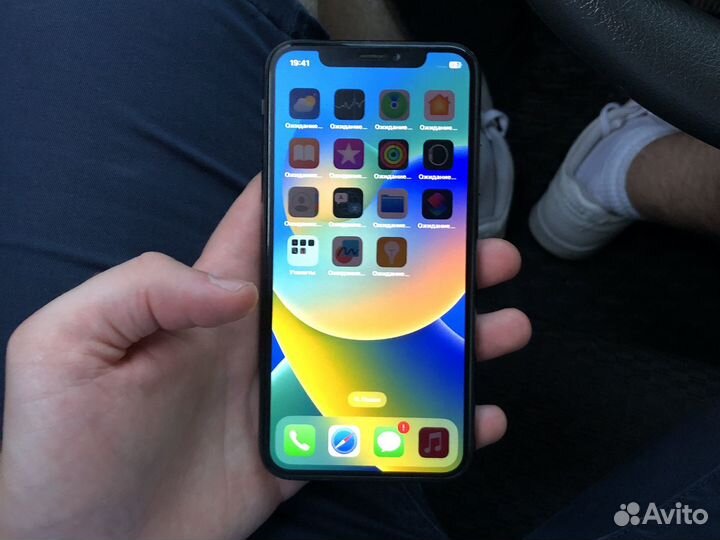 iPhone X, 64 ГБ