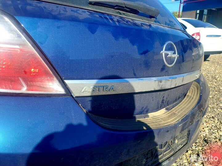 Крышка багажника opel Astra H GTC