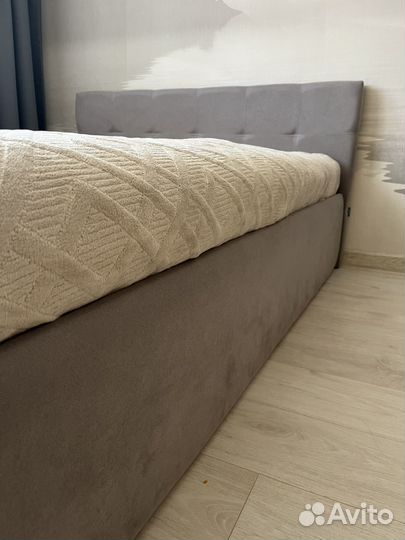 Кровать двухспальная 140 200 бу