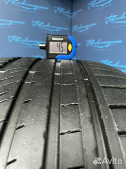 Kinforest KF-550 295/35 R21 107Y