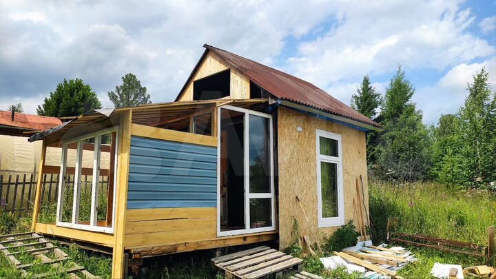 Дача 12 м² на участке 6 сот.