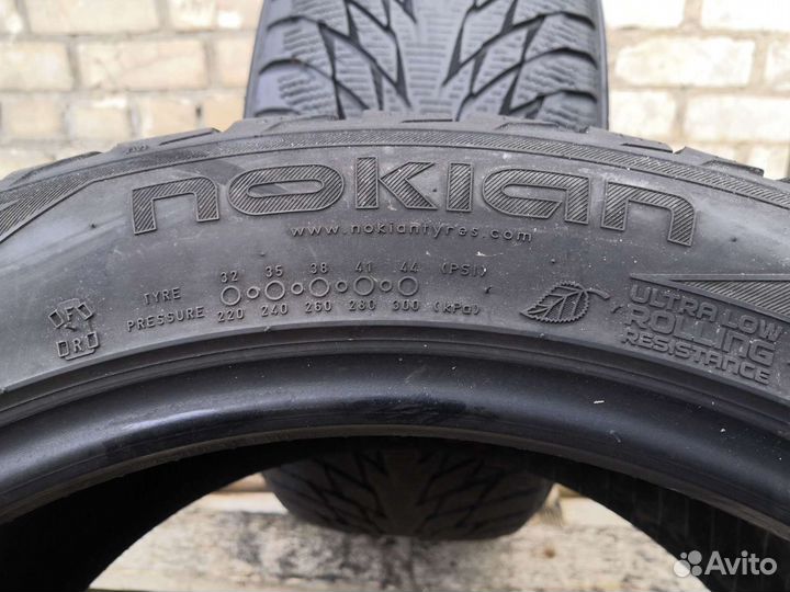 Nokian Tyres Hakkapeliitta R2 245/45 R18