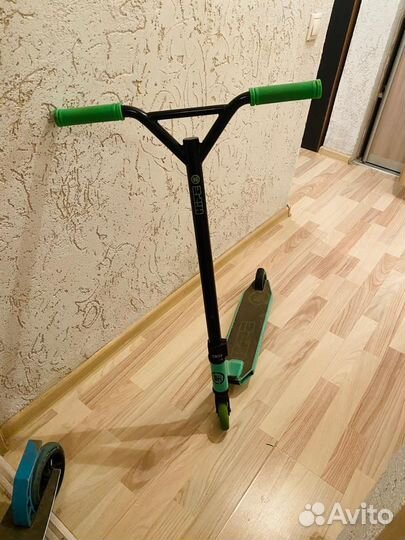 Трюковой самокат hipe