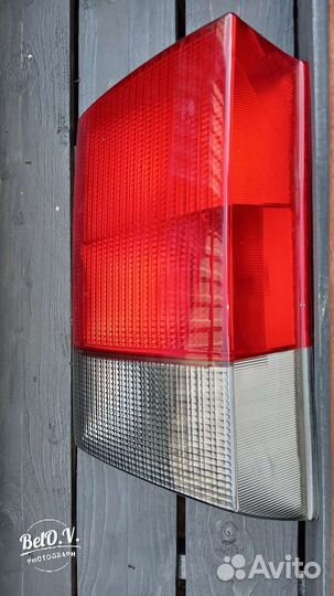 Фонарь внутрнний новый Hella Ауди 100 С4 45 Audi C