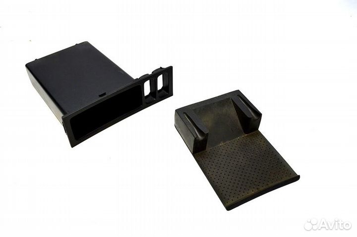 Ящик в торпеде, открытый scania R-Series (01.04)