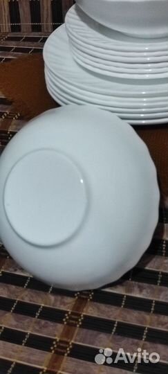 Набор столовой посуды новый 18 пред