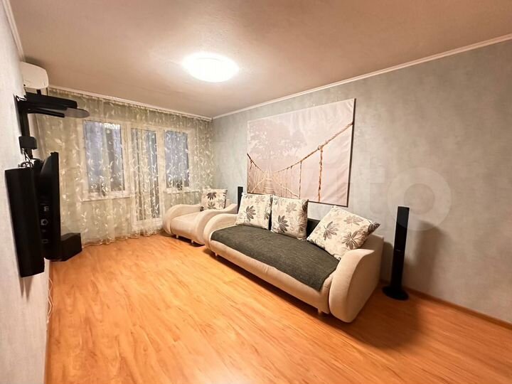 2-к. квартира, 54 м², 2/6 эт.