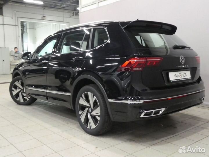 Volkswagen Tiguan 2.0 AMT, 2023, 17 км