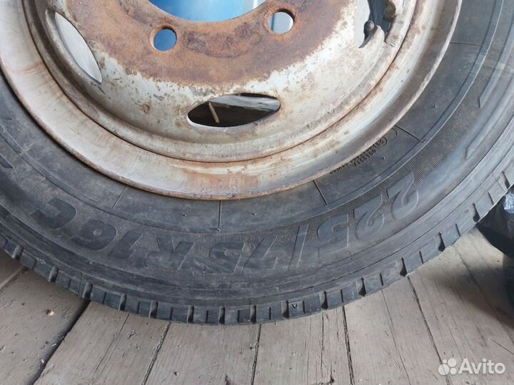 Два колёса в сборе 225/75/R16c
