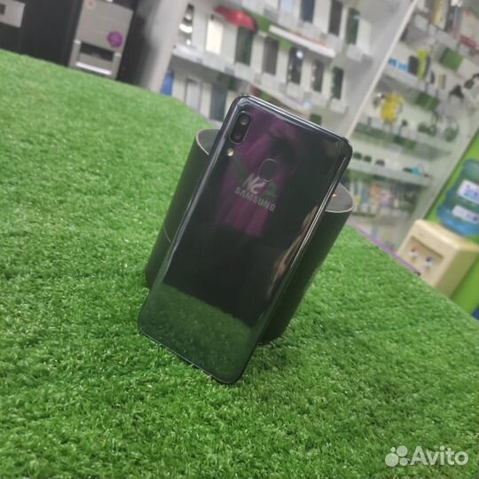 Samsung Galaxy A20, 3/32 ГБ