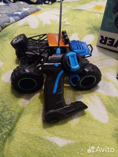 Детская машина с пультом