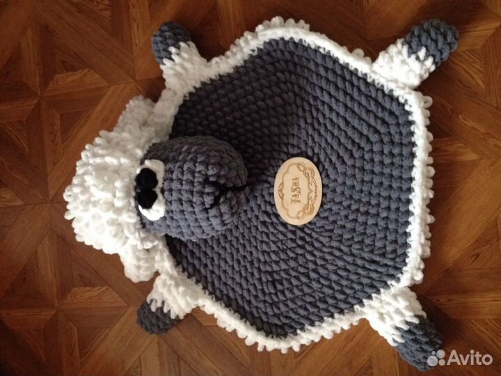 Детский вязаный коврик