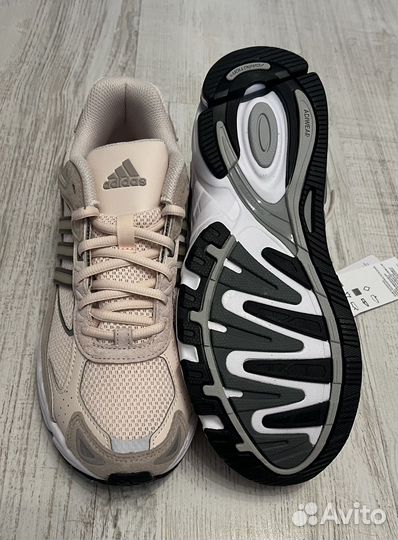 Кроссовки женские Adidas Originals Response Cl W